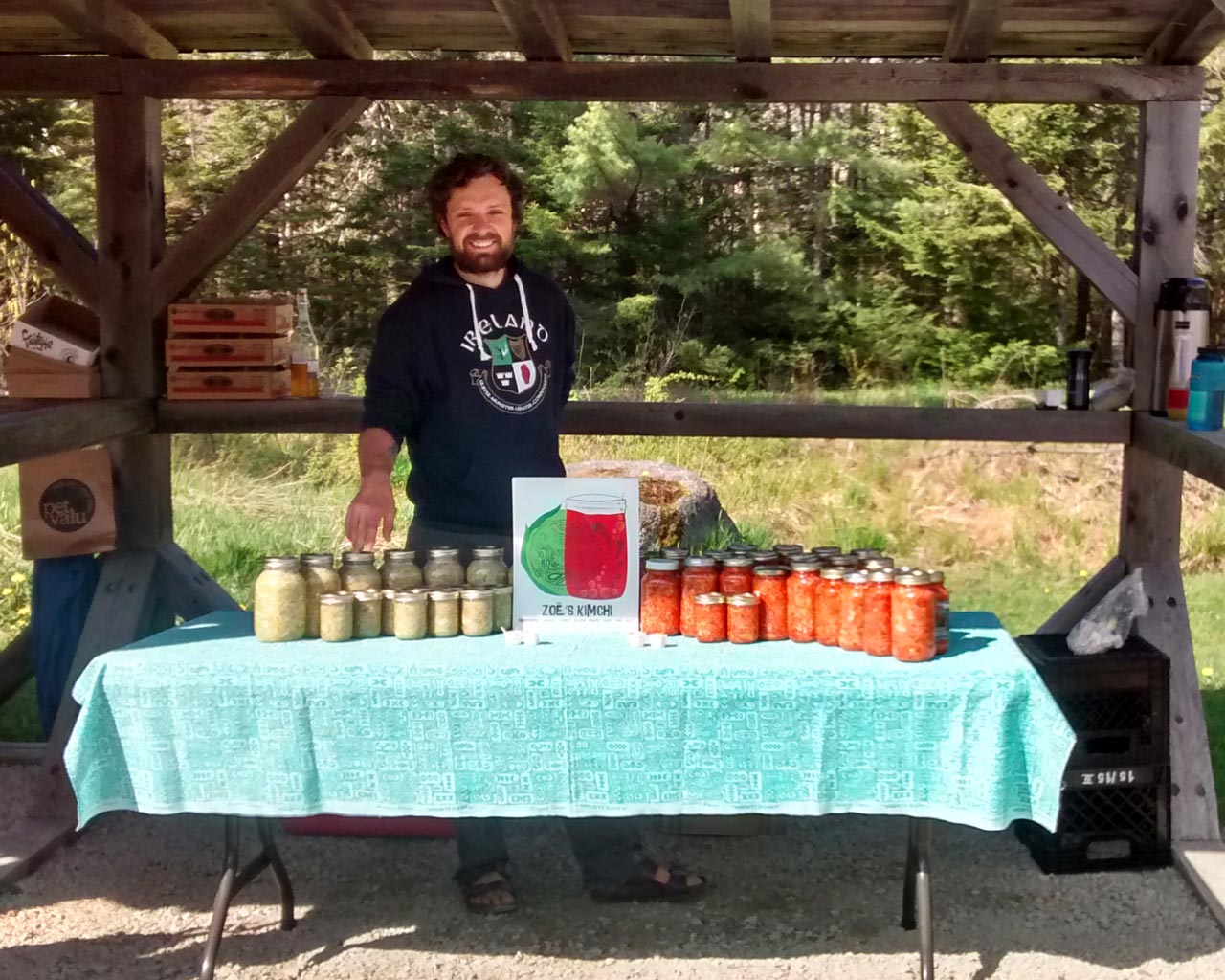 Zoës Ferments at an outdoor farmers market